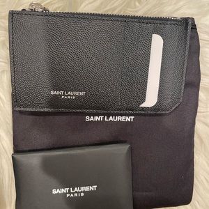 Saint Laurent Leather card holder With Silver Hardware. Black.